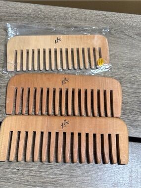 Set Of 3 TAYA. DETANGLER  BAMBOO  HAIR  COMB  5 INCH